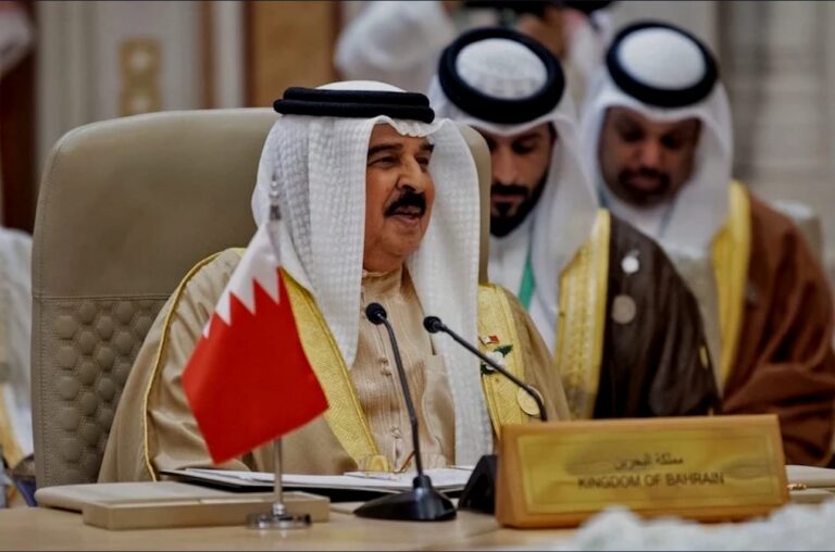 الملك محمد السادس يهنئ عاهل البحرين بمناسبة العيد الوطني