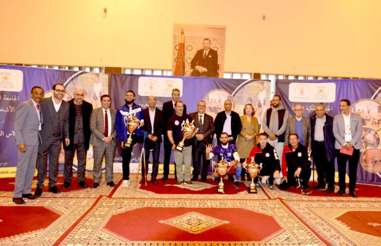 نهائيات كأس العرش للألعاب الجماعية للرياضيين في وضعية إعاقة