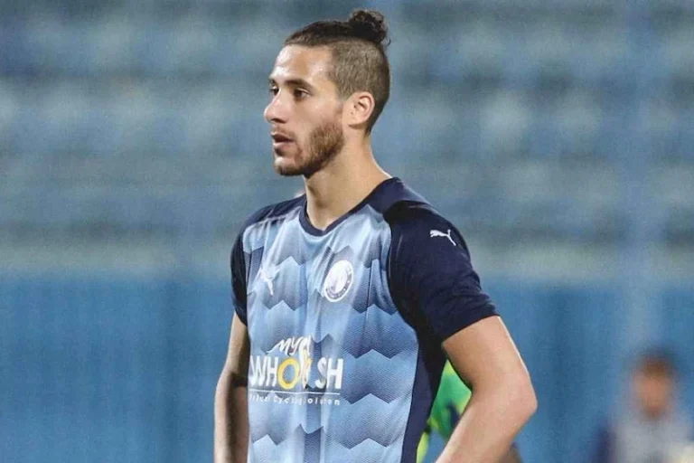 القبض على اللاعب رمضان صبحي في مطار القاهرة