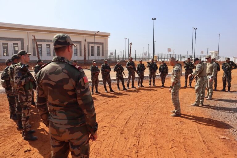 القوات المسلحة الملكية تُنظم دورة تدريبية متقدمة في الرعاية الطبية للجرحى في ميدان القتال بتعاون بلجيكي