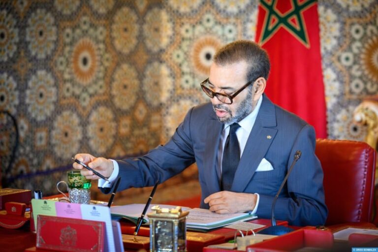 جلالة الملك محمد السادس يهنئ الرئيس الروسي فلاديمير بوتين بالعيد الوطني لبلاده