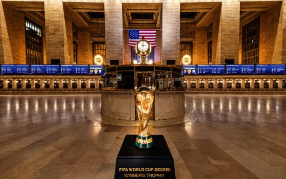 FIFA يُطلق العد التنازلي الدولي لنهائي كأس العالم 2026 من محطة غراند سنترال بنيويورك
