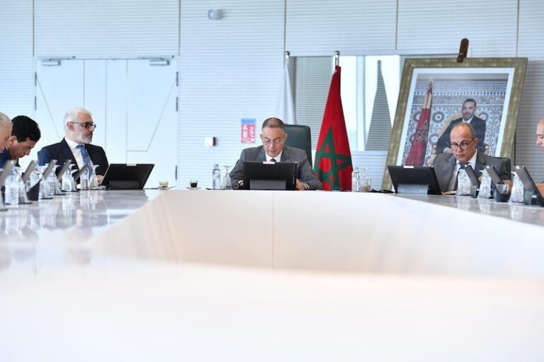لقجع يدعو إلى تسريع تطوير كرة القدم النسوية وتعزيز حكامة العصب الوطنية